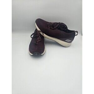 Sketchers Women’s 8 Bobs Memory Foam Maroon